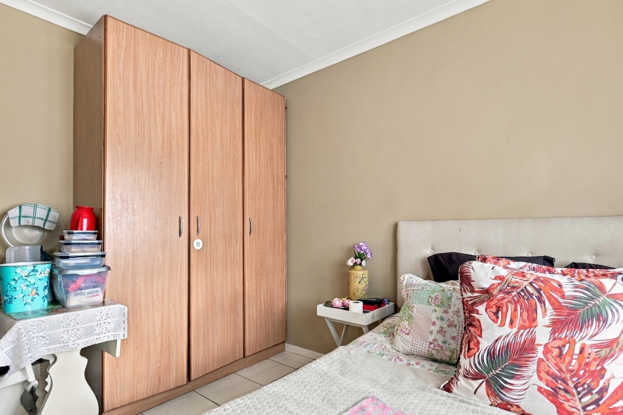 2 Bedroom Property for Sale in Wynberg Western Cape